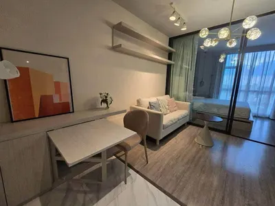 ให้เช่าคอนโด 1 ห้องนอน Rhythm Ekkamai Estate รูปที่ 1 จาก 5