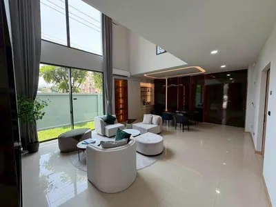 ปรีชา บียอนด์ รามคำแหง-กรุงเทพกรีฑา | Preecha Beyond Ramkhamhaeng-Krungthepkreethaの4ベッドルーム一戸建て（売買）、写真9/10