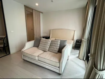 Condo 1 chambre à vendre à Noble Ploenchit, photo 1 sur 8
