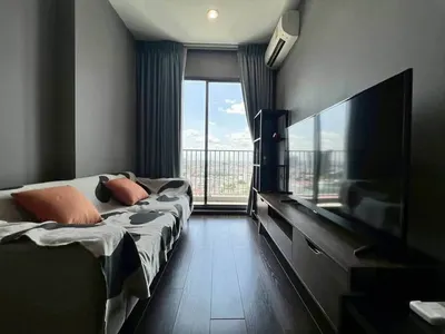 Condo 1 chambre à louer près de la station BTS Ekkamai, photo 1 sur 5