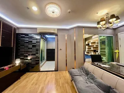2-bed condo for rent near MRT Khlong Toei, photo 2 of 5
