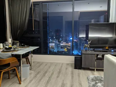 Condo 2 chambres à louer à Ideo Mobi Asoke, photo 3 sur 5