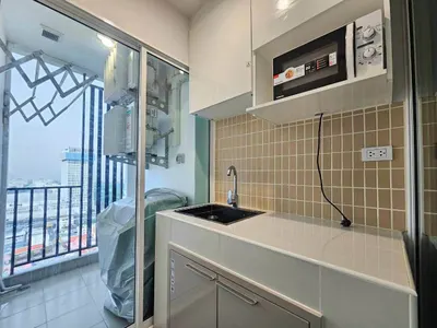 1-bed condo for rent at Regent Home Bangna, photo 9 of 10