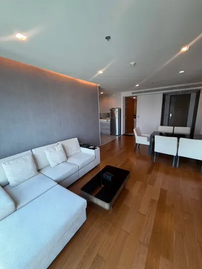 Condo 2 chambres à louer près de la station BTS Chong Nonsi, photo 1 sur 5