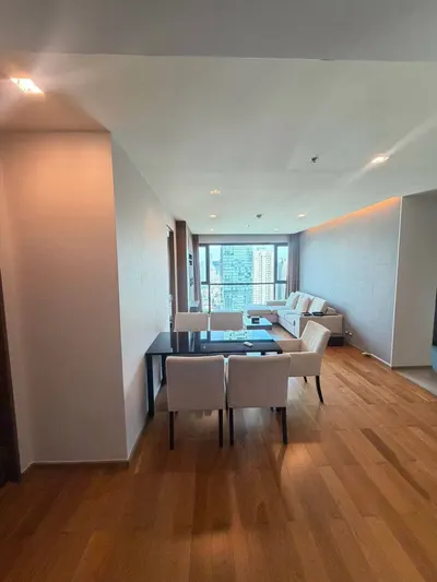 Condo 2 chambres à louer près de la station BTS Chong Nonsi, photo 2 sur 5