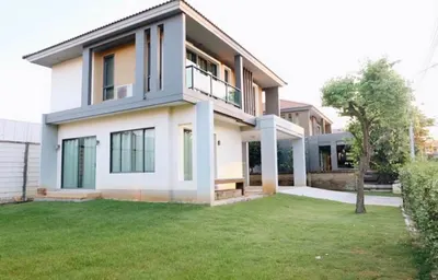 3-bed house for rent in Bang Khun Thian, photo 1 of 5
