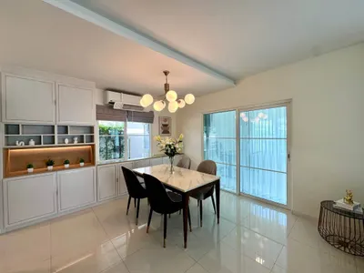 Villaggio 3 Srinakarin-Bangnaの4ベッドルーム一戸建て（賃貸）、写真8/10