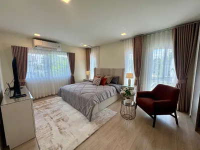 Villaggio 3 Srinakarin-Bangnaの4ベッドルーム一戸建て（賃貸）、写真9/10