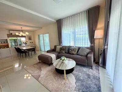 Villaggio 3 Srinakarin-Bangnaの4ベッドルーム一戸建て（賃貸）、写真6/10