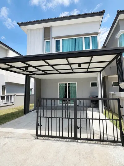 3-bed house for rent near BTS Khu Khot, photo 2 of 5