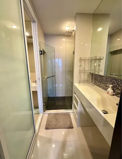 Condo 1 chambre à louer à RHYTHM Sukhumvit 44/1, photo 4 sur 5