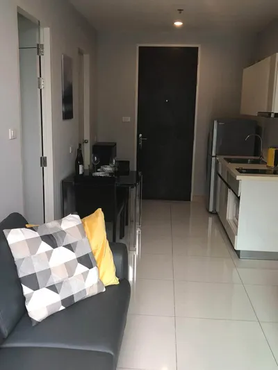 1-bed condo for rent at The President Condo Sukhumvit building B, photo 8 of 10
