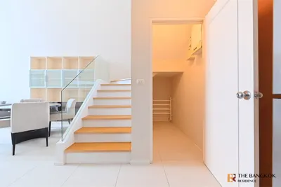 2-bed condo for rent at Villa Asoke Condominium, photo 3 of 5