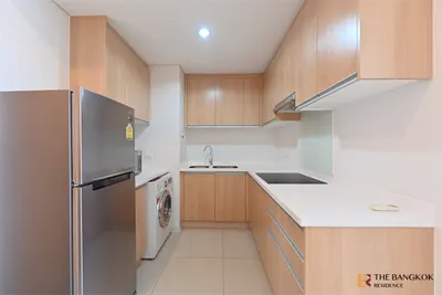 2-bed condo for rent at Villa Asoke Condominium, photo 2 of 5