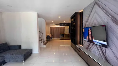 ให้เช่าบ้าน 4 ห้องนอน ใกล้ BTS สนามเป้า รูปที่ 3 จาก 5