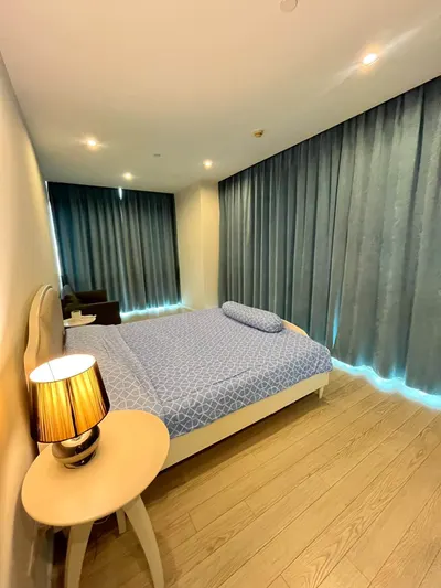 The Room Sukhumvit 21の2ベッドルームコンドミニアム（賃貸）、写真2/5