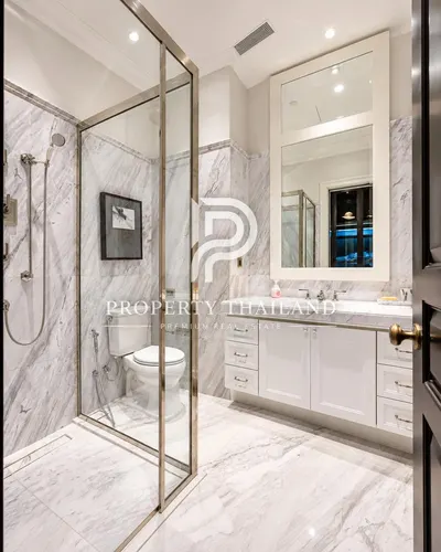 2-bed condo for rent at 98 Wireless, photo 5 of 5
