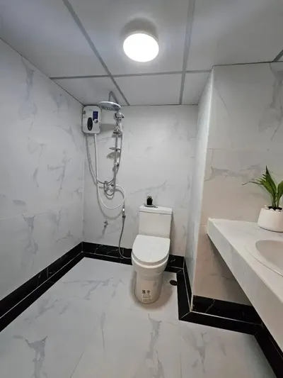 Condo for rent near BTS Bang Na, photo 1 of 5