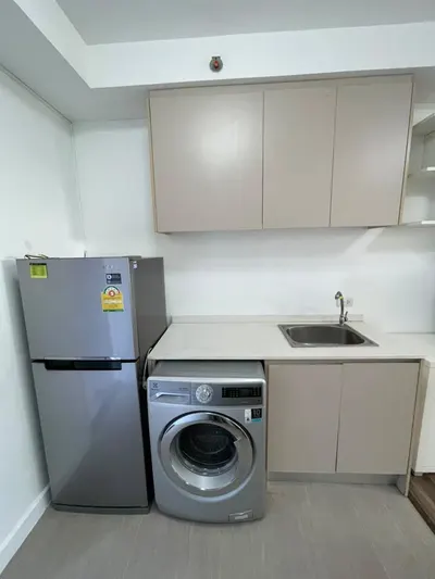 Condo for rent at Regent Home Wutthakat Building A, photo 4 of 5