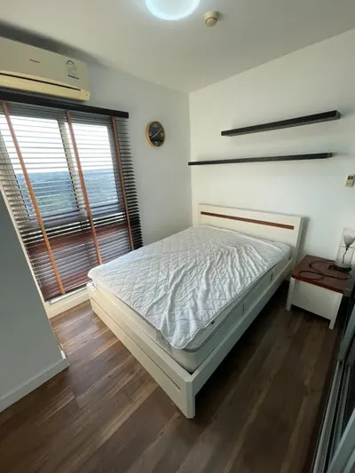 Condo for rent at Regent Home Wutthakat Building A, photo 1 of 5