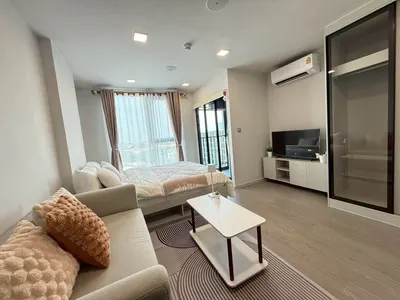 1-bed condo for rent near MRT Si Nut, photo 2 of 5