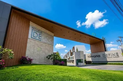 Nirvana Define Srinakarin-Rama 9の3ベッドルーム一戸建て（賃貸）、写真1/5