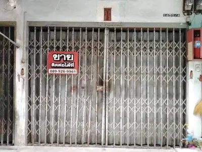 MRT 孔堤站附近的商业用房出售，第1张，共5张