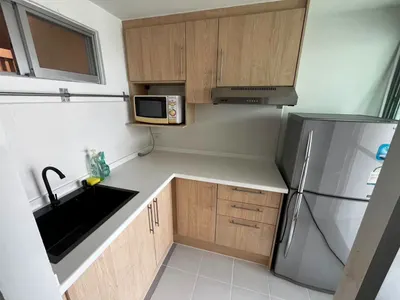 Condo for rent near ARL Makkasan, photo 2 of 5