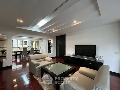 3-bed apartment for rent near BTS Thong Lo, photo 3 of 6