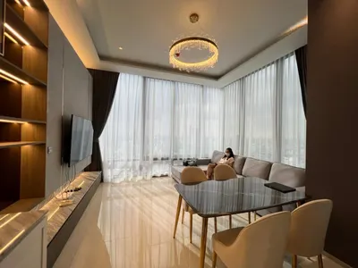 Appartement 2 chambres à louer près de la station MRT Si Lom, photo 2 sur 5