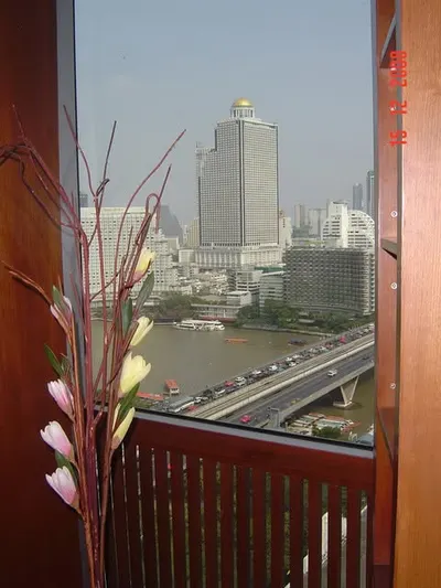 3-bed condo for rent at Baan Sathorn Chao Phraya, photo 2 of 5
