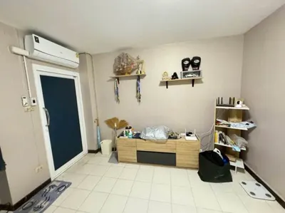 2-bed townhouse for sale at Town & Contry Village, photo 3 of 5