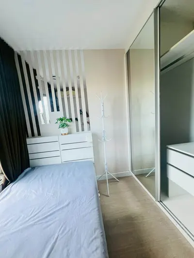 2-bed condo for rent near MRT Sutthisan, photo 2 of 5