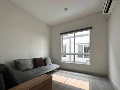 2-bed townhouse for rent near MRT Ram Inthra 3, photo 2 of 5