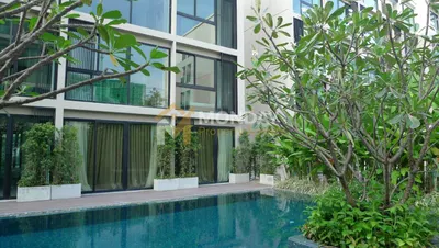 2-bed condo for rent near MRT Khlong Toei, photo 5 of 5