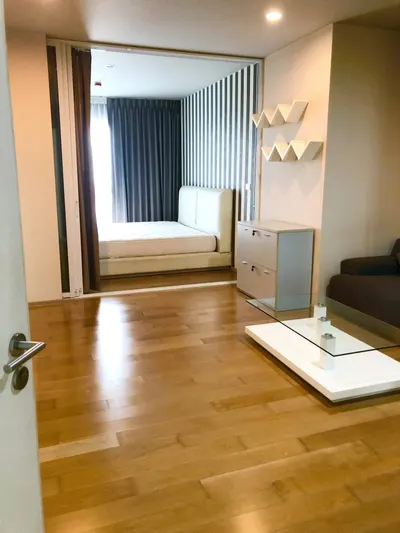 1-bed condo for rent at Hive Sathorn Condo, photo 2 of 5