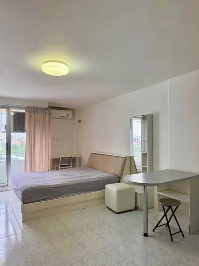 Condo for sale near MRT Lat Phrao 83, photo 2 of 5