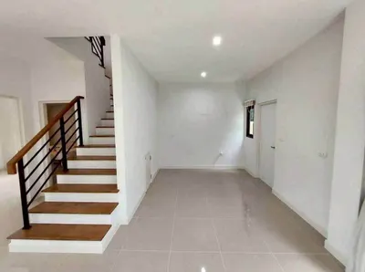 4-bed townhouse for rent near MRT Bang Kapi, photo 5 of 5