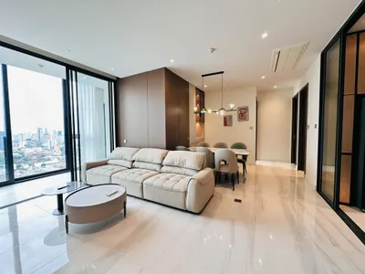 3-bed condo for rent near BTS Saint Louis, photo 1 of 5