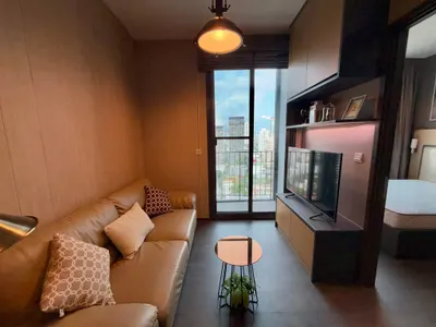 The Edge Sukhumvit 23的1房公寓出租，第1张，共5张