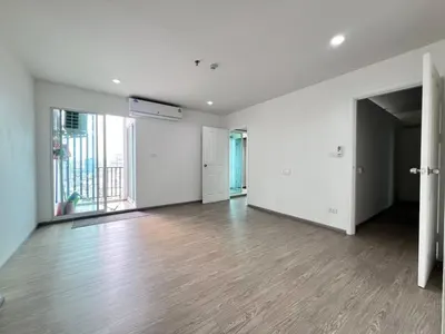 Condo 2 chambres à louer près de la station MRT Bang Son, photo 1 sur 5