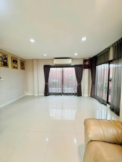 ขายบ้าน 3 ห้องนอน กรุงเทพฯ รูปที่ 4 จาก 5