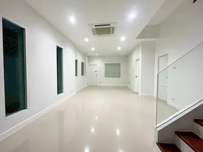 汶昆区的2房独栋住宅出租，第2张，共5张
