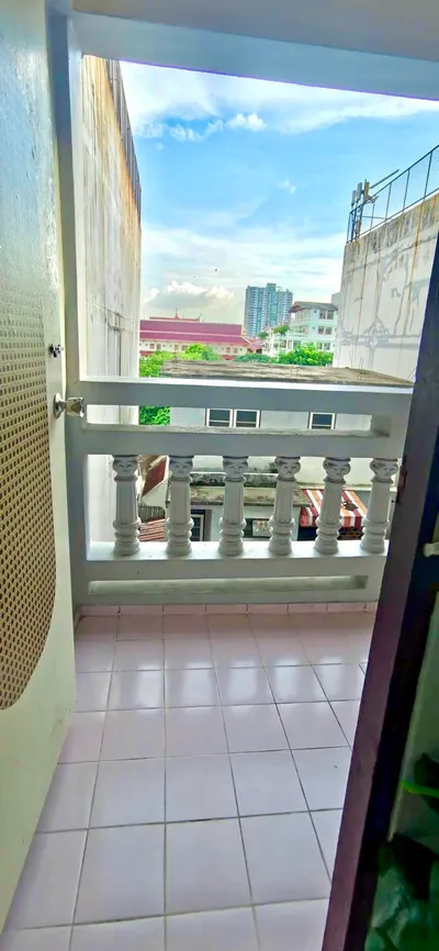MRT シリントーン駅周辺の部屋（賃貸）、写真3/3