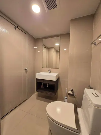 Appartement 1 chambre à vendre près de la station MRT Bang Phlat, photo 3 sur 5