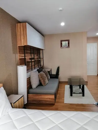 Condo for rent near MRT Bang Son, photo 3 of 5