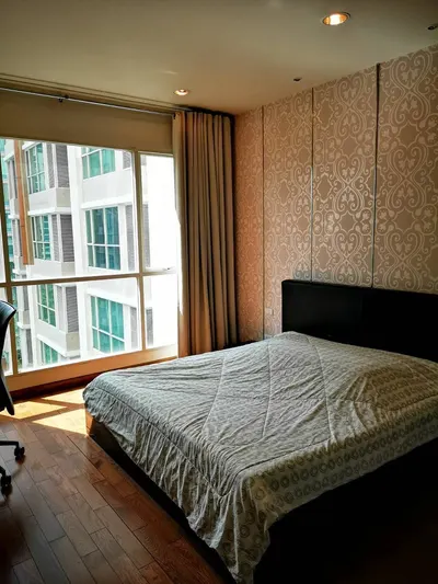 Condo for rent near BTS Chit Lom, photo 2 of 5