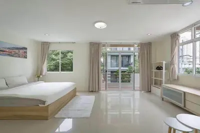 5-bed house for rent near BTS Phrom Phong, photo 4 of 5