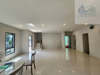 4-bed house for rent at Centro Bangna phase 2, photo 5 of 5