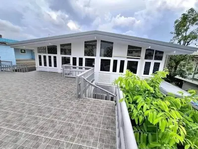 5-bed house for rent near SRT Wat Samian Nari, photo 1 of 5